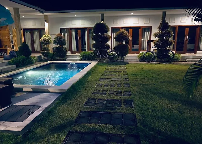 Villa Pintu Biru