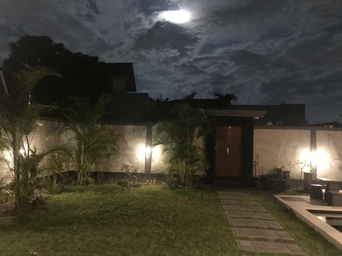 Pintu Biru Villa