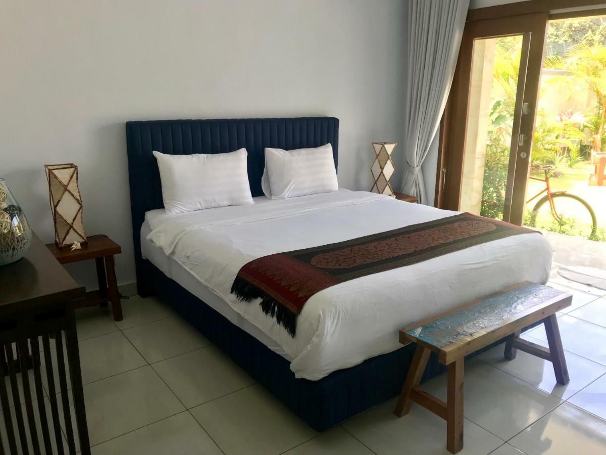 Villa Pintu Biru