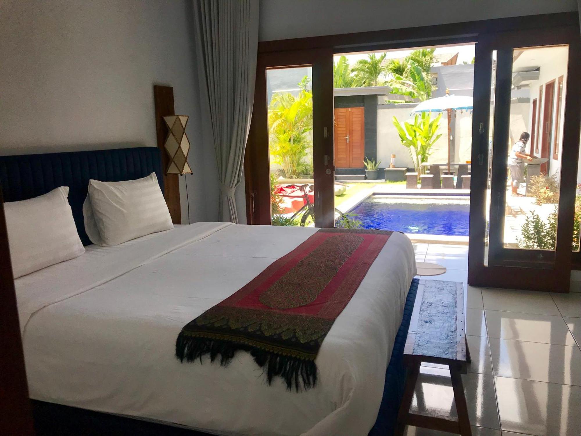 Villa Pintu Biru Seminyak